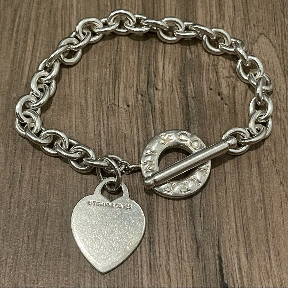 Tiffany & Co Sterling Silver Link Heart Tag Toggle Bracelet Chain Womens 8”